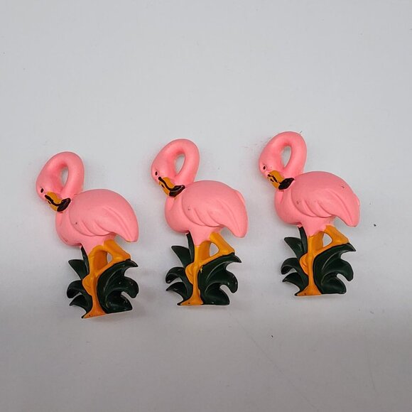 Pink Flamingo Button Shank Crafts Sewing Quilting Embellishment Lot of 3 - Picture 1 of 3